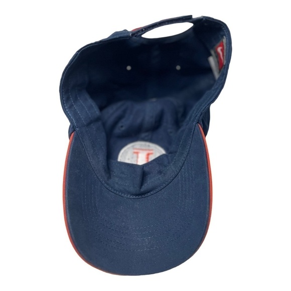 Nike Team Illinois Adjustable Hat - Picture 8 of 8